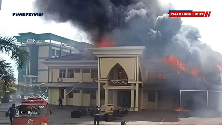 Api Lahap Gedung Muzdalifah Asrama Haji Ternate, Penyebab Belum Diketahui
